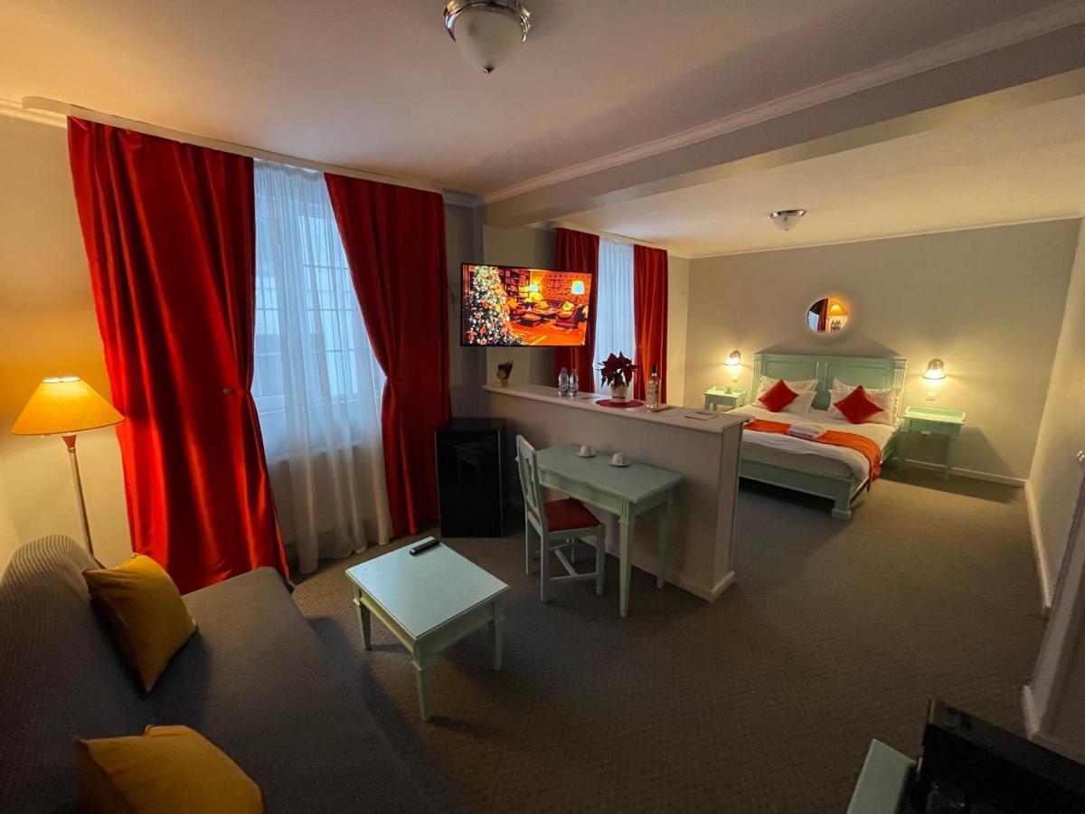 Vila De Argint Aleea Pelesului Nr 2 Sinaia Kültér fotó